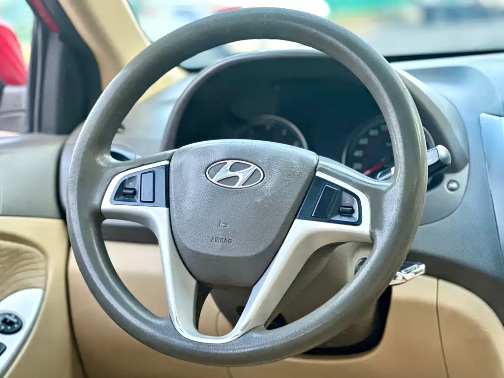 Hyundai Verna