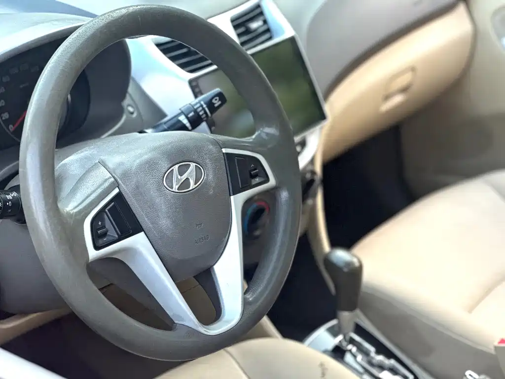 Hyundai Verna