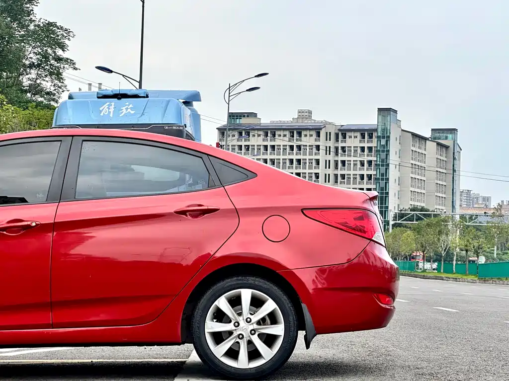 Hyundai Verna