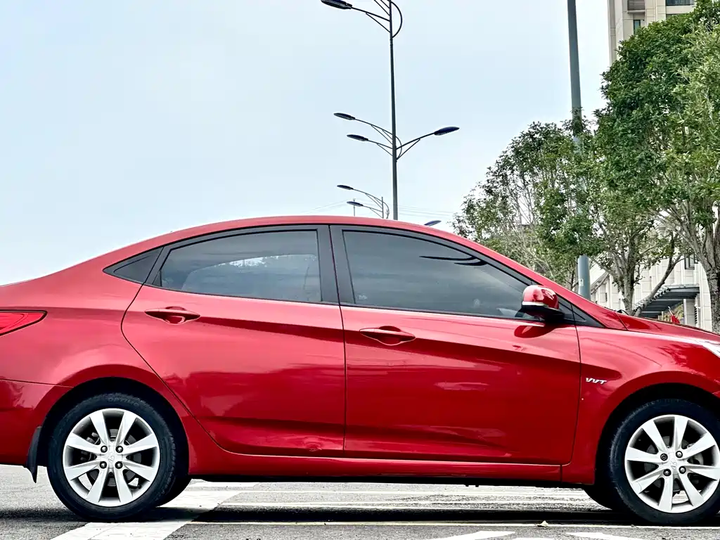 Hyundai Verna
