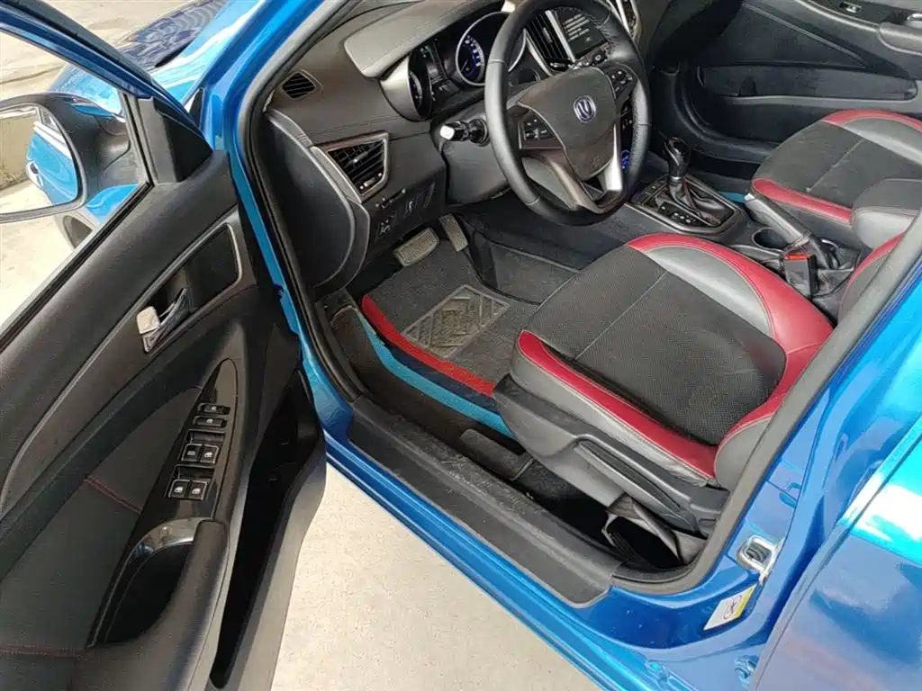 Changan Eado XT