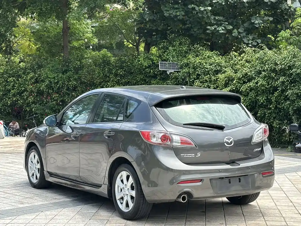 Mazda 3