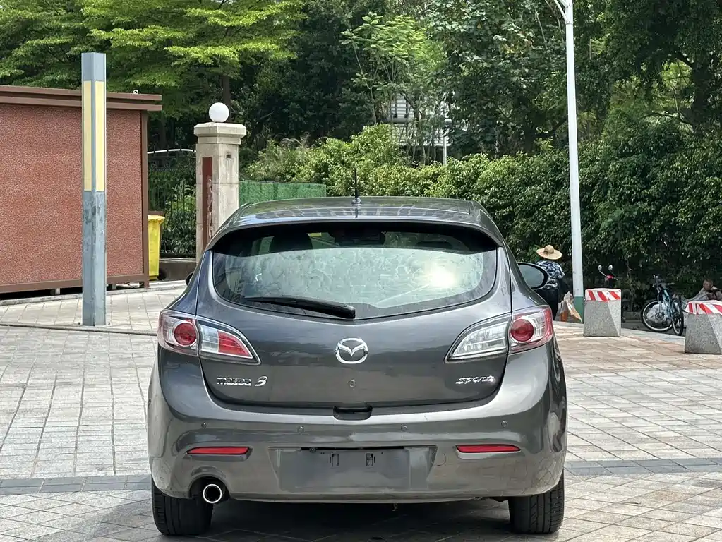 Mazda 3