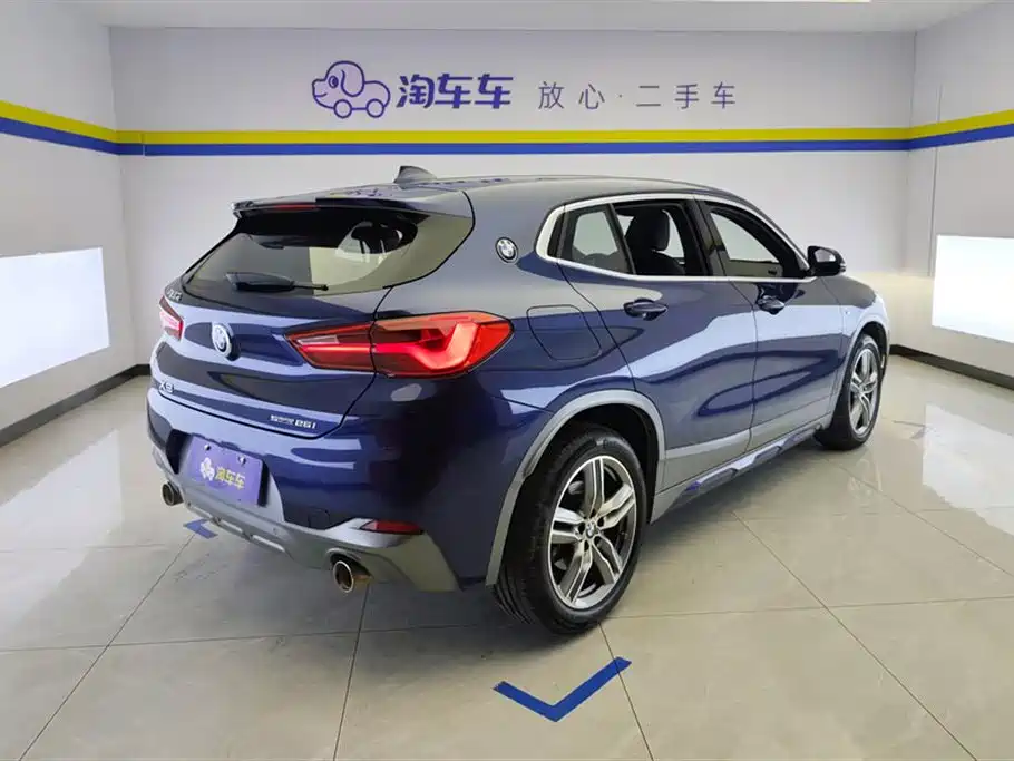 BMW X2