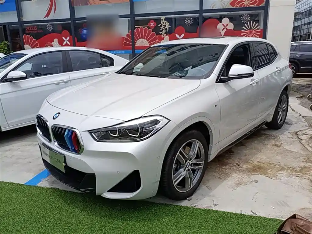 BMW X2