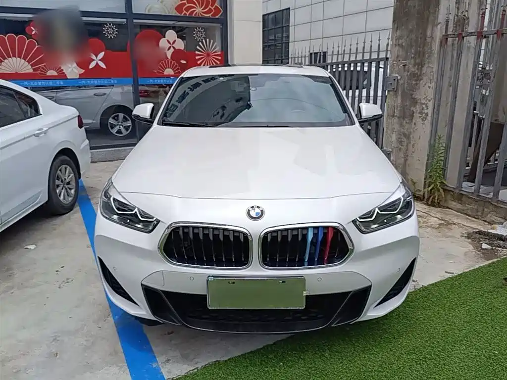 BMW X2