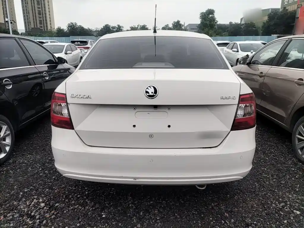 Skoda Rapid