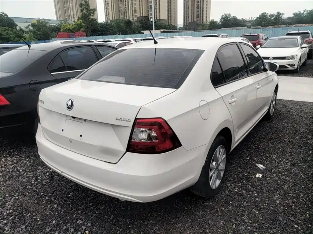 Skoda Rapid