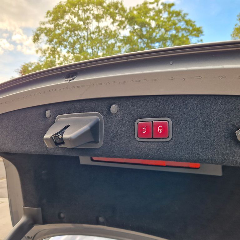 Mercedes-Benz S 500