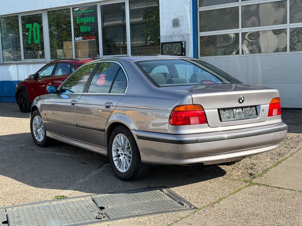 BMW 520
