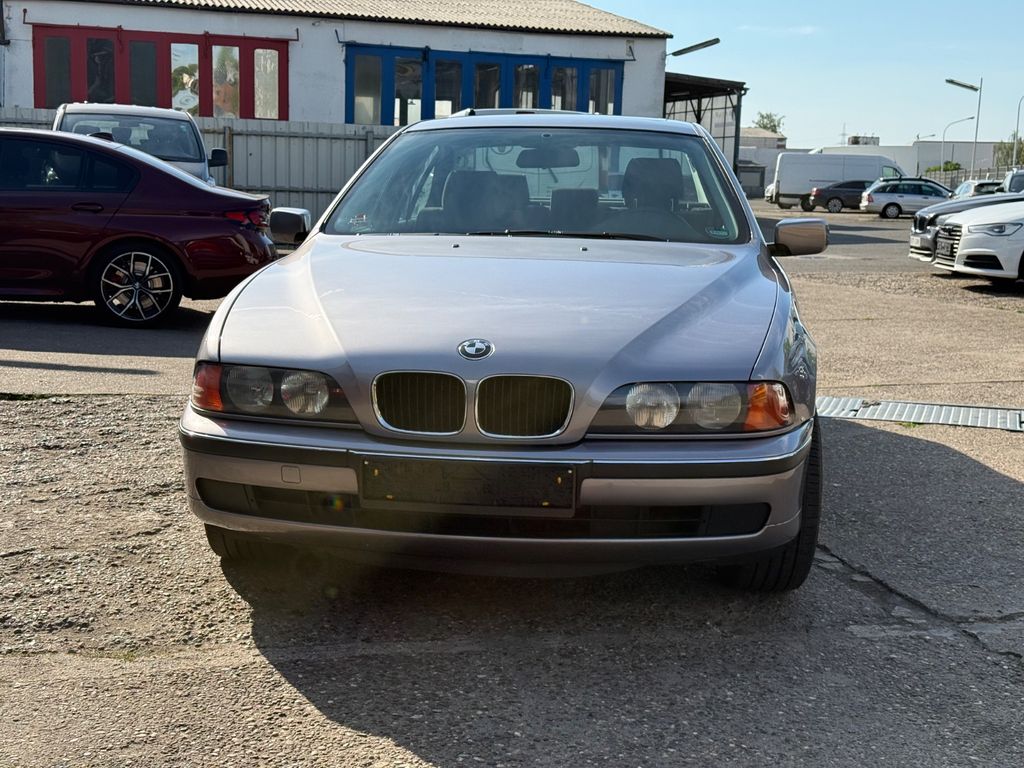 BMW 520