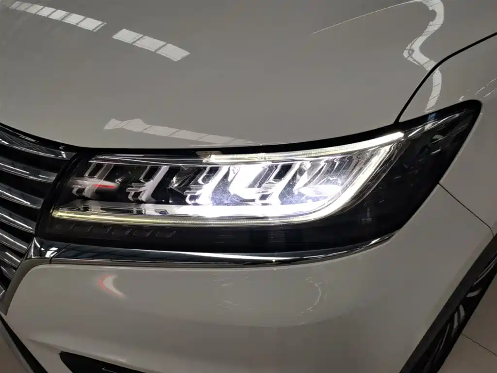 Roewe RX5