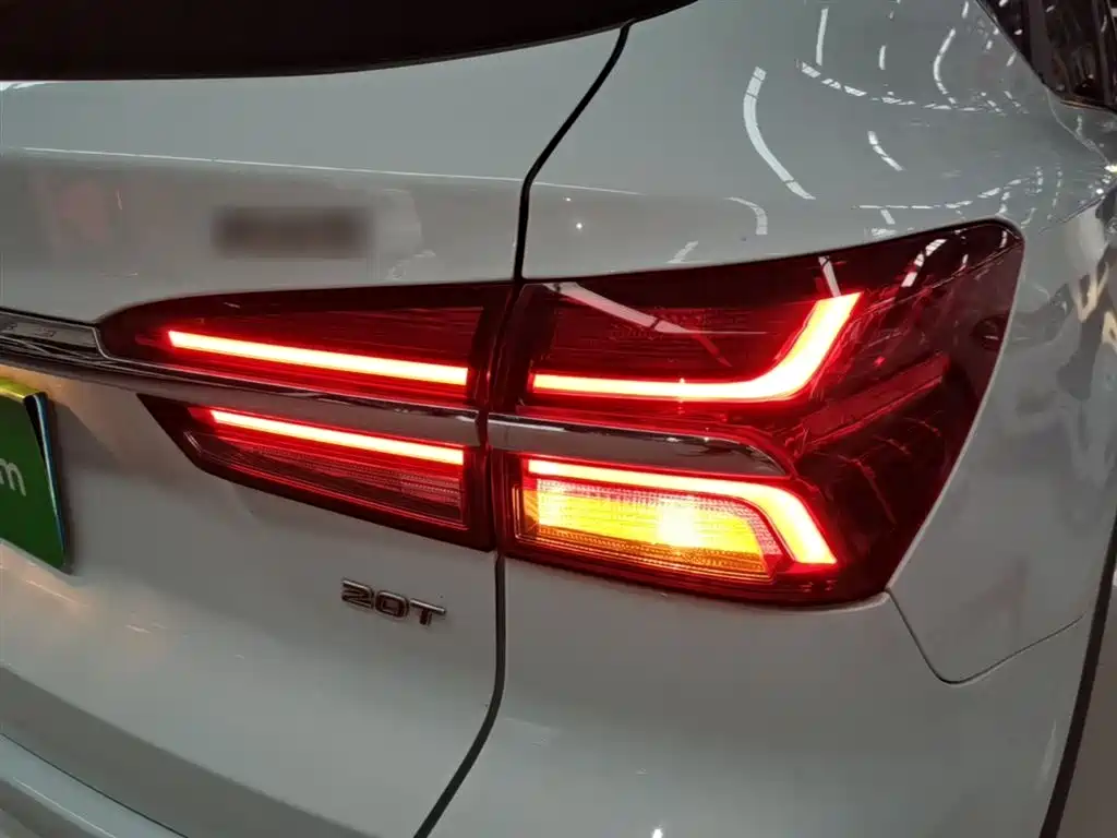 Roewe RX5