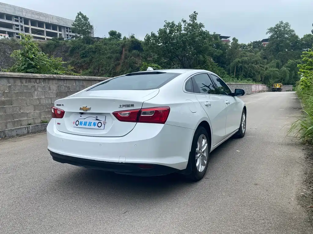 Chevrolet Malibu XL