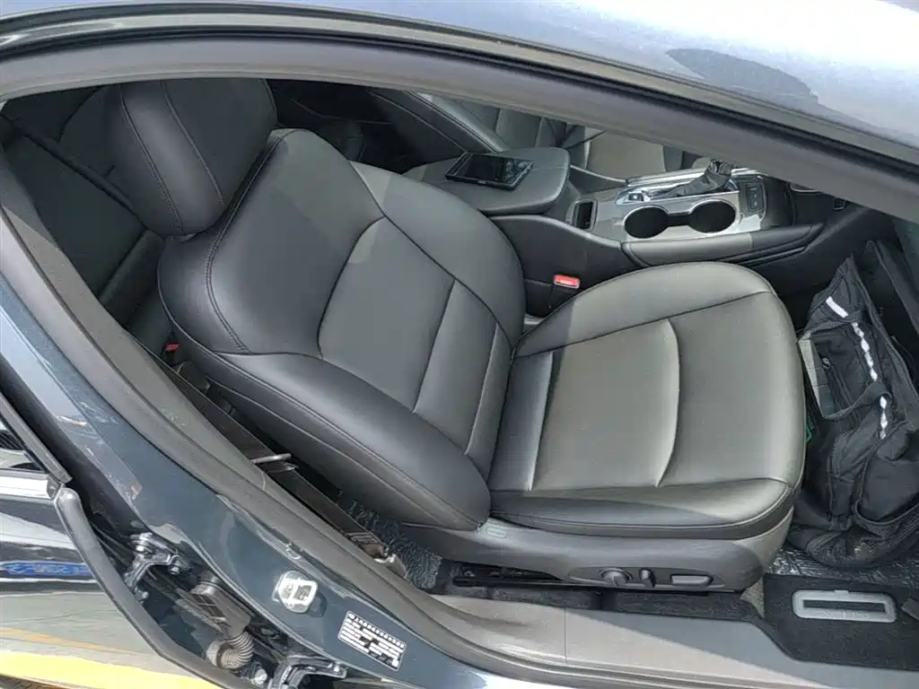 Chevrolet Malibu XL