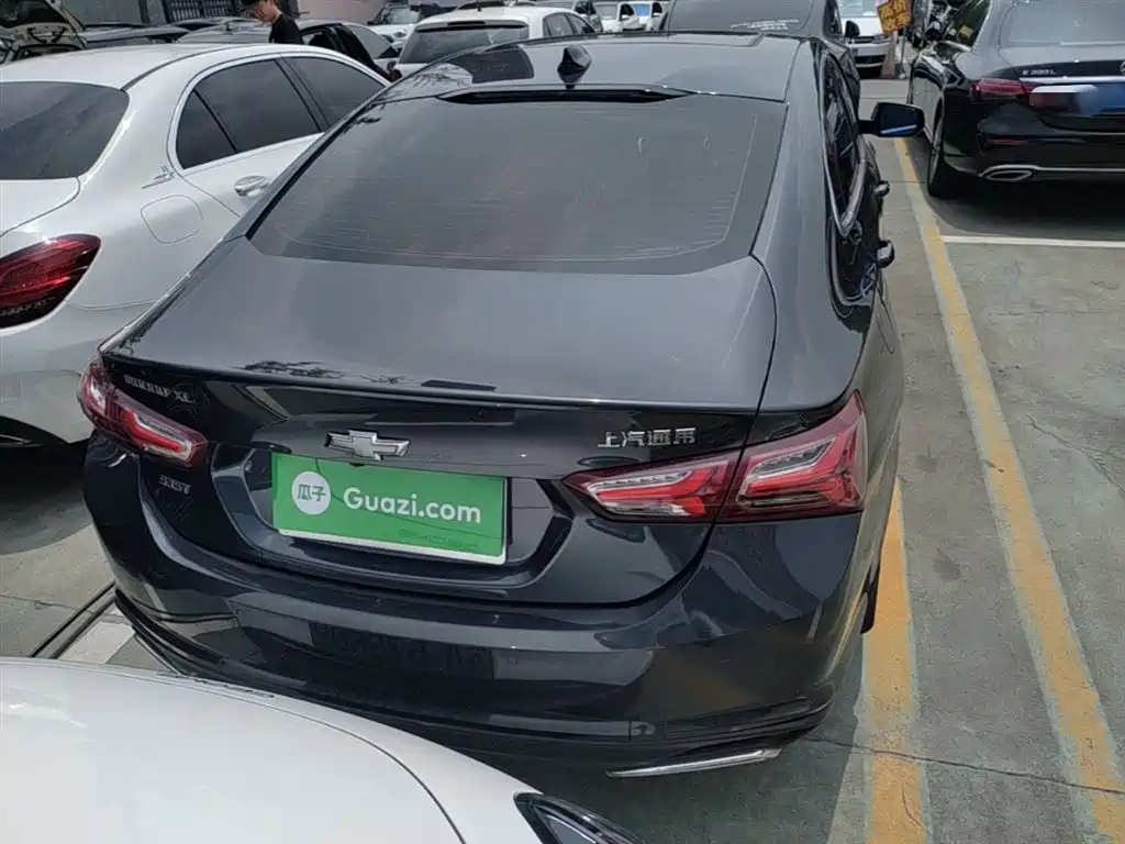 Chevrolet Malibu XL