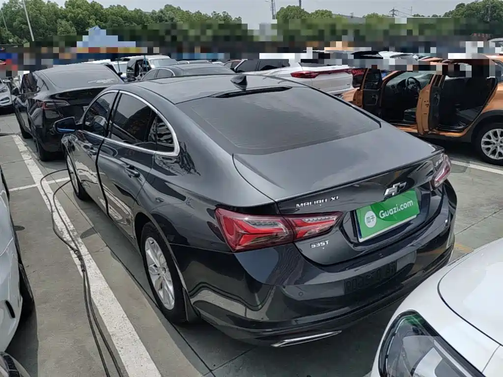 Chevrolet Malibu XL