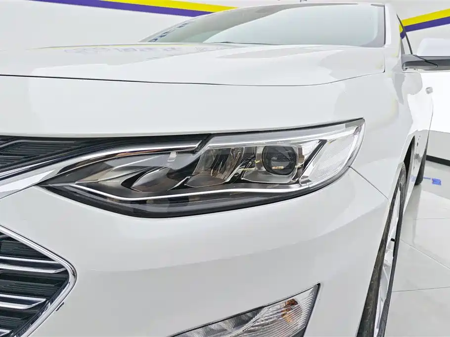 Chevrolet Malibu XL
