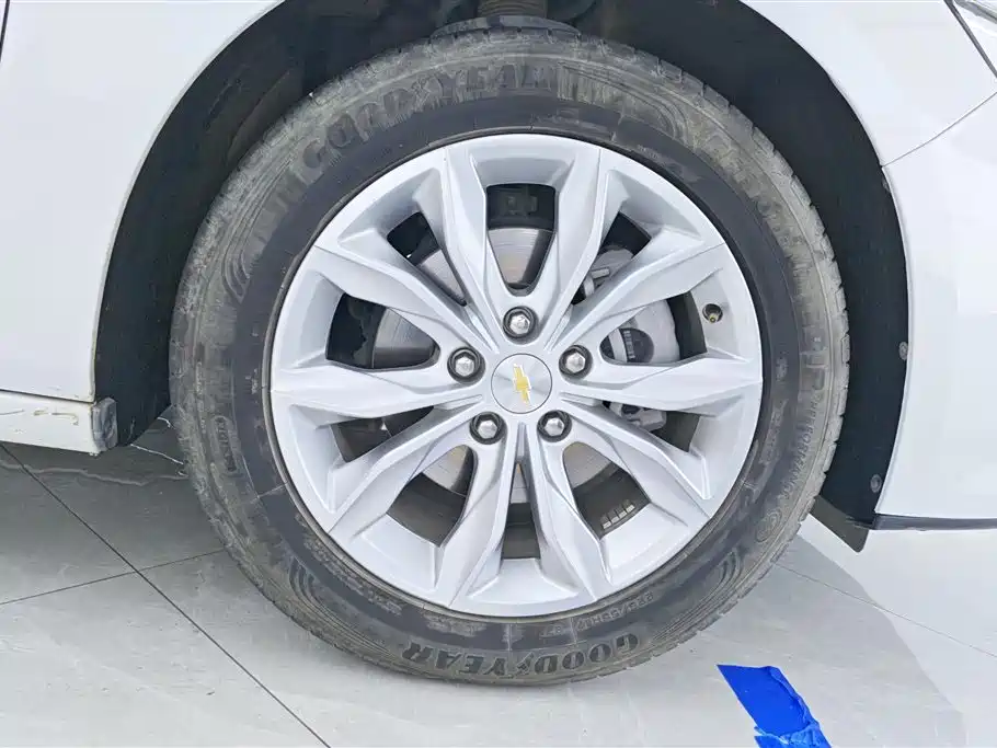 Chevrolet Malibu XL