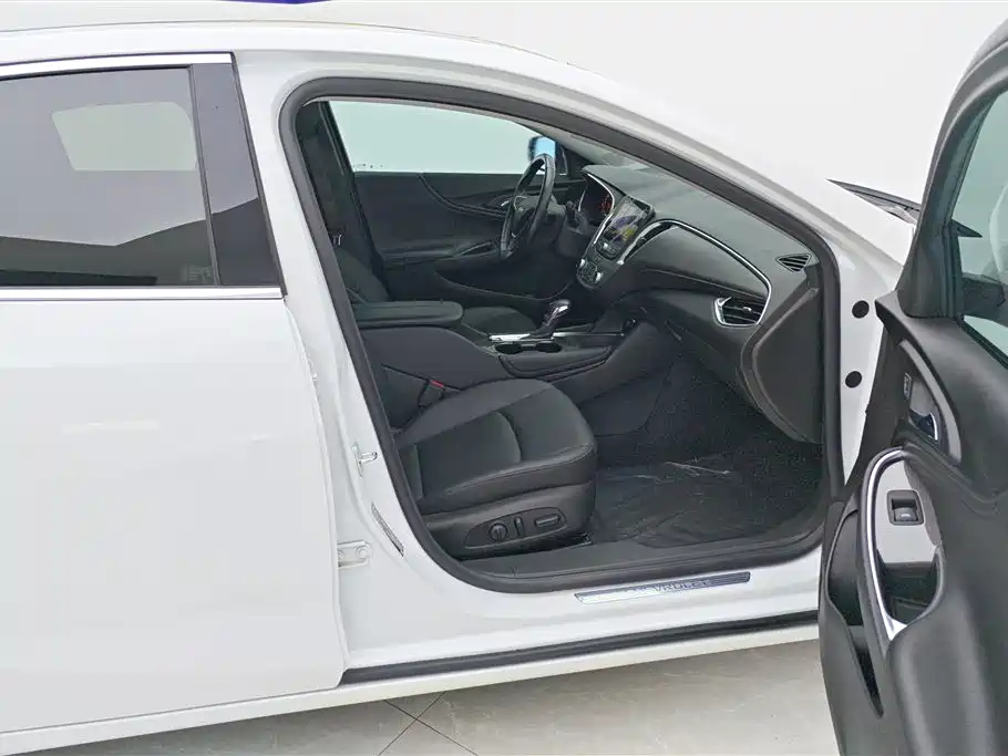 Chevrolet Malibu XL