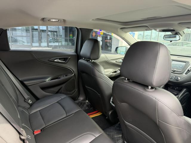 Chevrolet Malibu XL