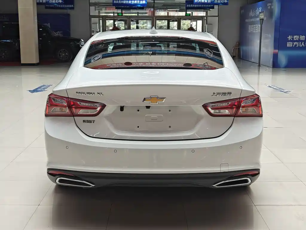 Chevrolet Malibu XL
