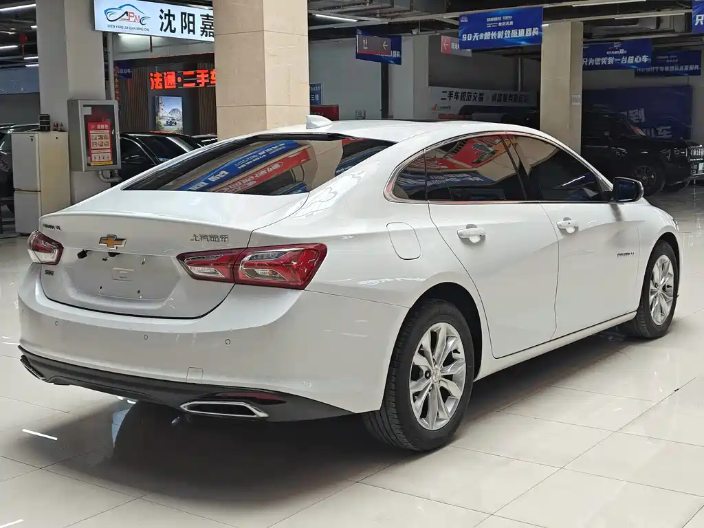 Chevrolet Malibu XL