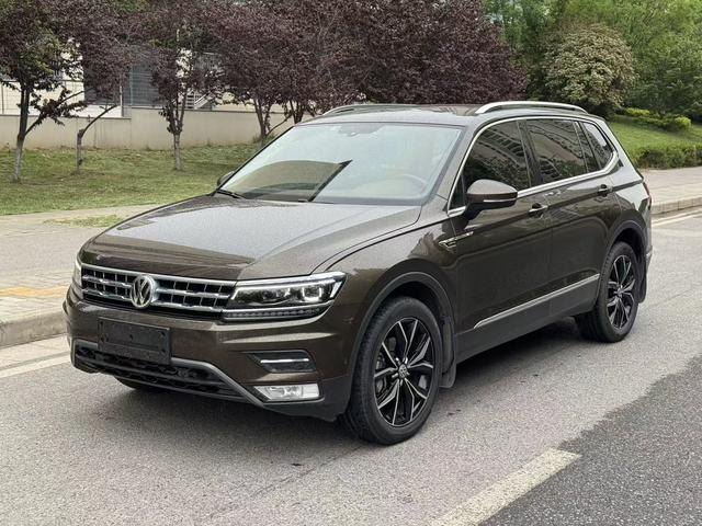 Volkswagen Tiguan L