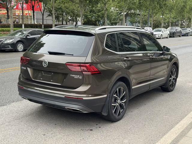 Volkswagen Tiguan L