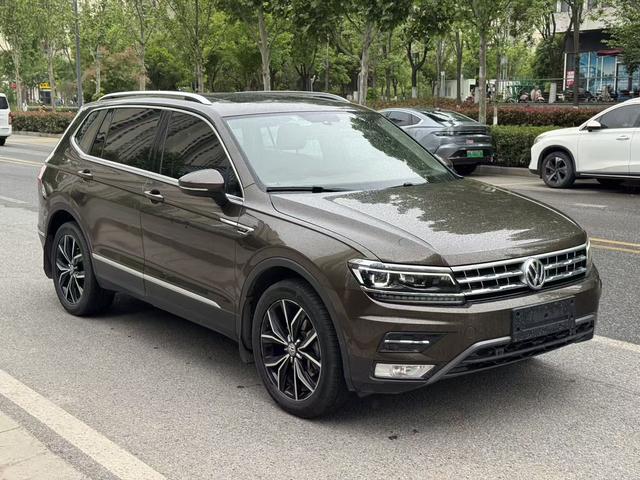 Volkswagen Tiguan L