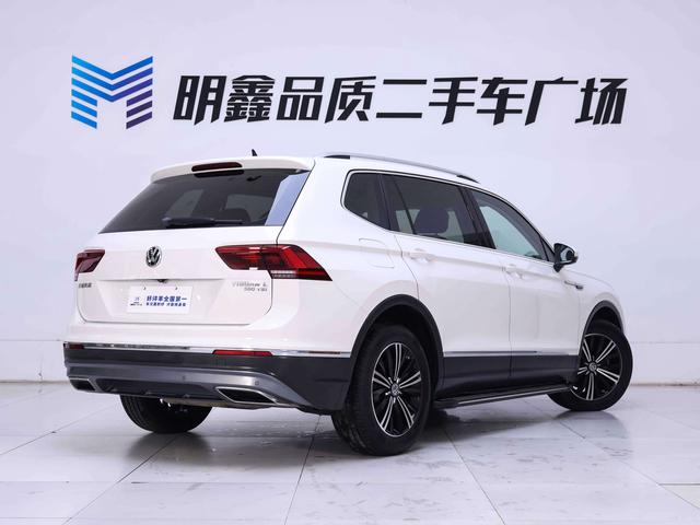 Volkswagen Tiguan L