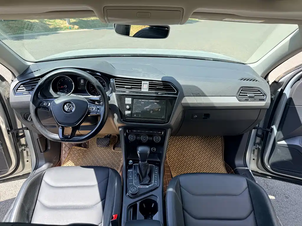 Volkswagen Tiguan L