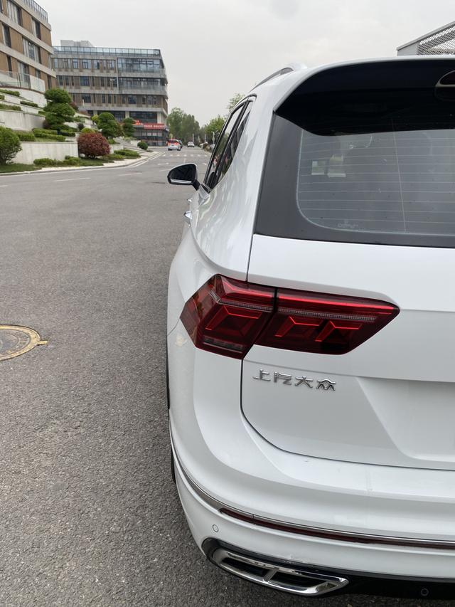 Volkswagen Tiguan L