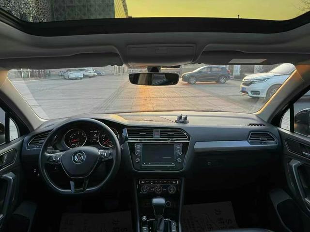Volkswagen Tiguan L