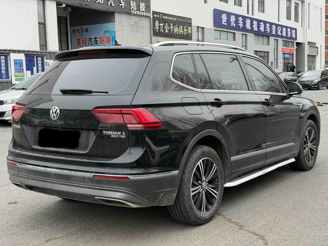 Volkswagen Tiguan L