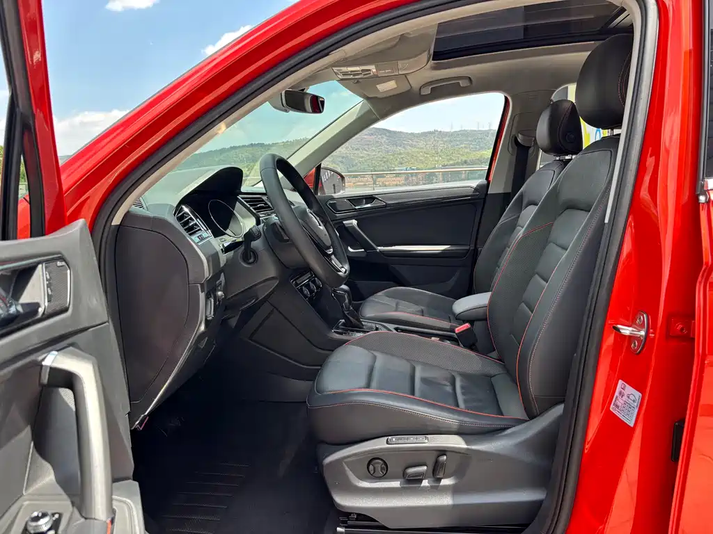 Volkswagen Tiguan L