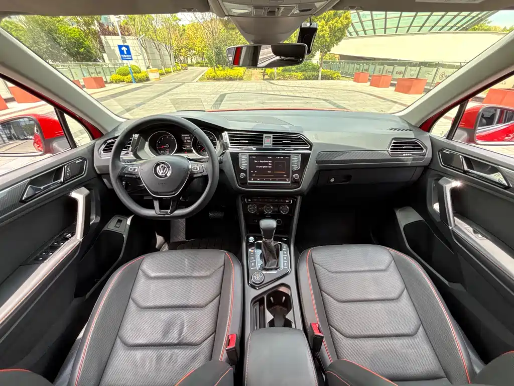 Volkswagen Tiguan L