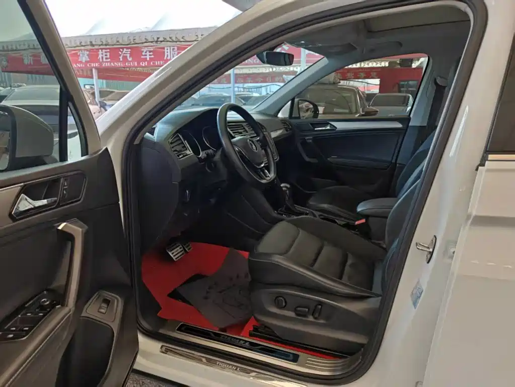 Volkswagen Tiguan L