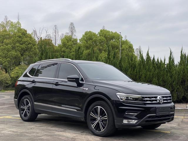 Volkswagen Tiguan L