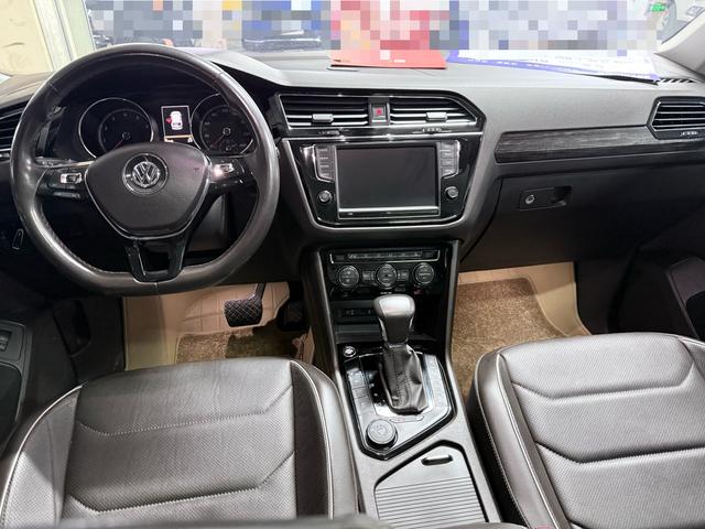 Volkswagen Tiguan L