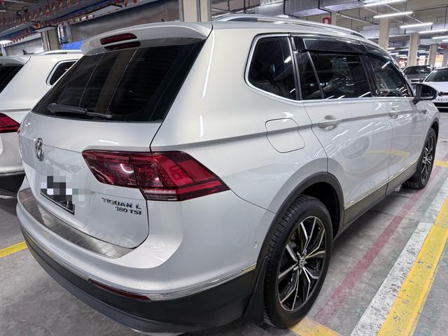 Volkswagen Tiguan L