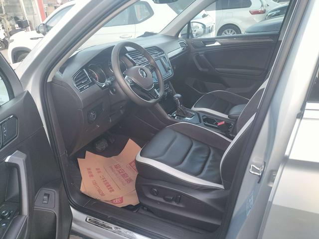 Volkswagen Tiguan L