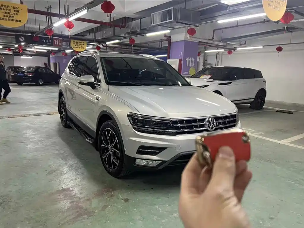 Volkswagen Tiguan L
