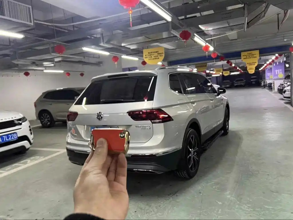 Volkswagen Tiguan L