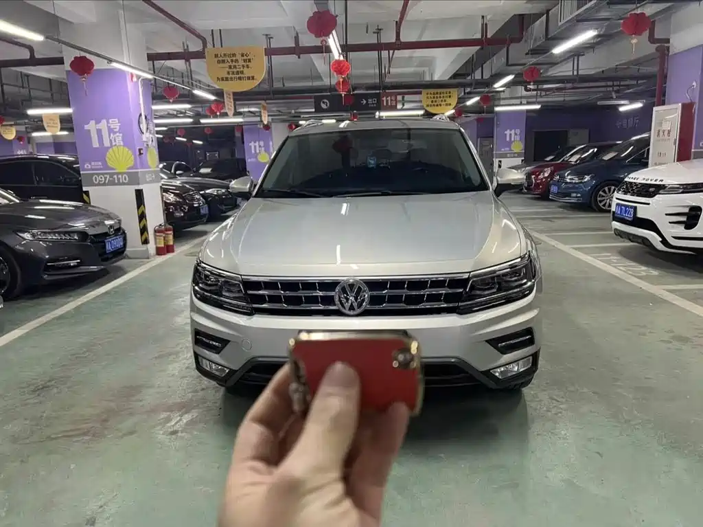 Volkswagen Tiguan L