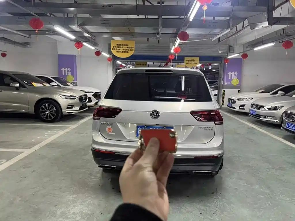 Volkswagen Tiguan L