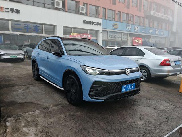Volkswagen Tiguan L