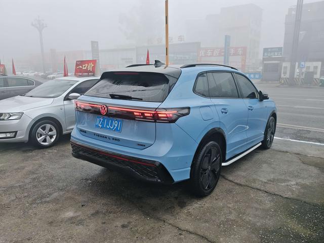 Volkswagen Tiguan L