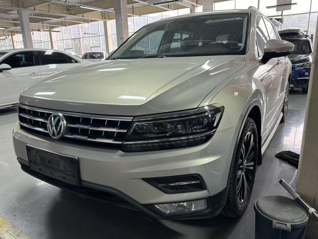 Volkswagen Tiguan L