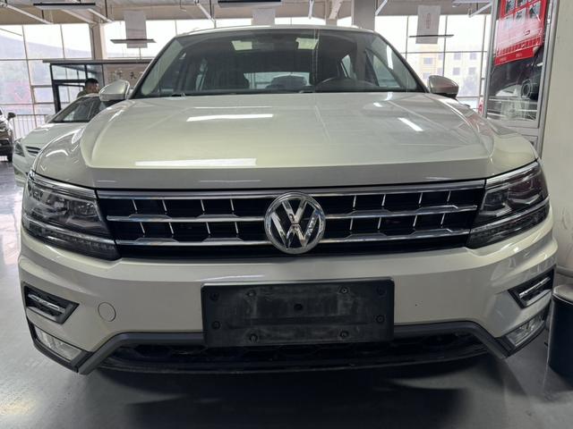 Volkswagen Tiguan L